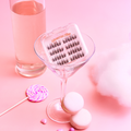 Macaron Kiss - bold, glam, eye-catching